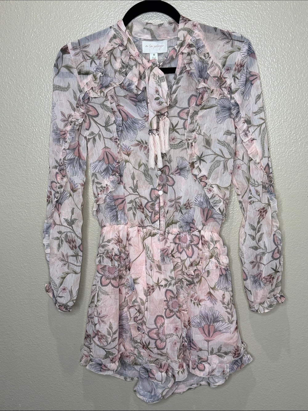 À La Plage by Cinq à Sept Floral Long Sleeve Romper XS Excellent Condition